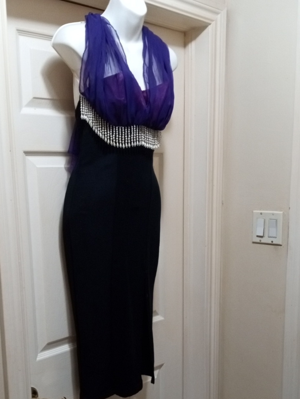 Vintage Elegant Black Evening Dress with Purple Chiffon and Beaded Waist